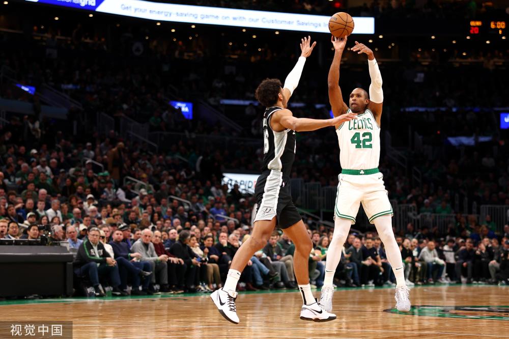 搖搖欲墜的 搖搖欲墜的