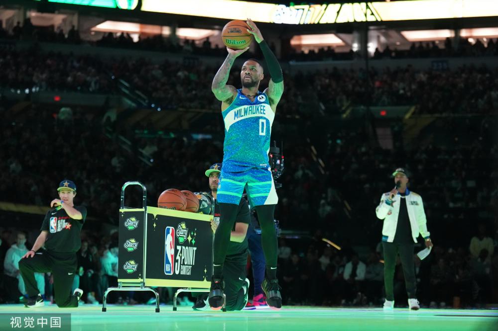 他在场上的 他在场上的